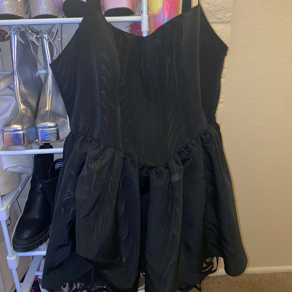 PLUS MAGIC MOVES CORSET DRESS - BLACK 3x